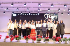 帮力学子以更自傲的姿势用英语向世界讲述中国